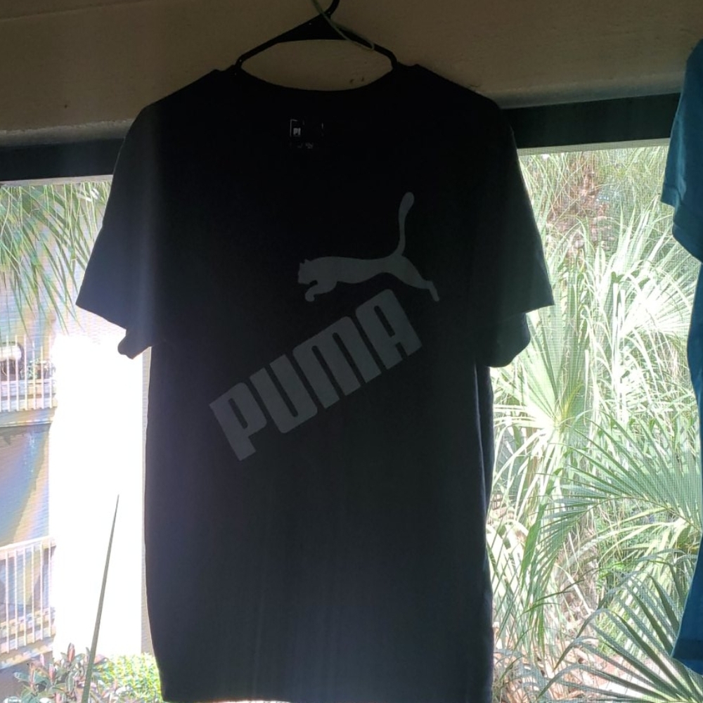 $3/24 Gray Puma Tshirt